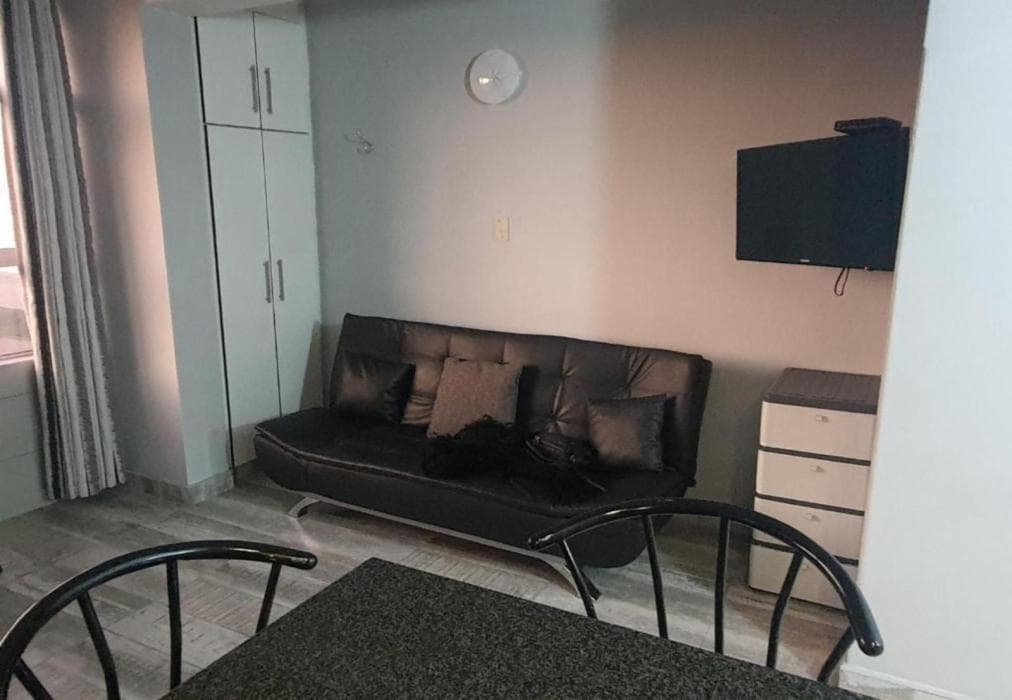 903 Tenbury Apartment