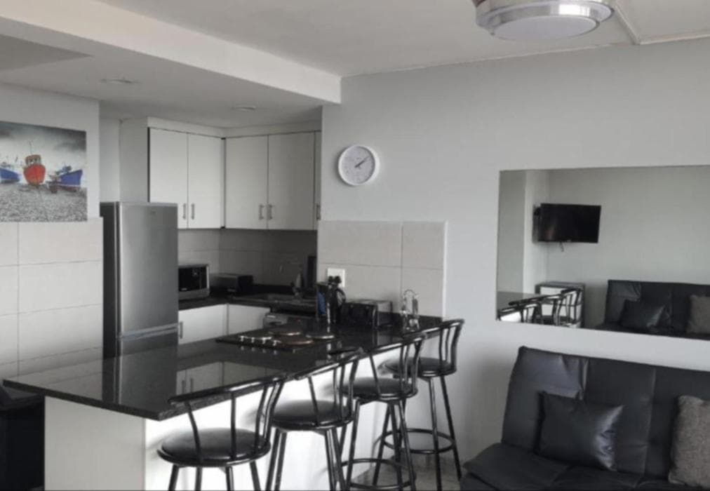 903 Tenbury Apartment