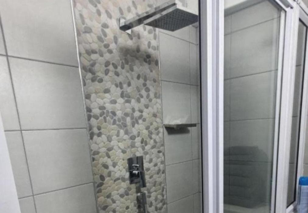 903 Tenbury Apartment