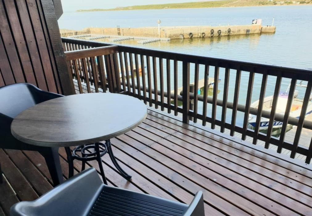 Breede River Lodge Waterfront Room 102