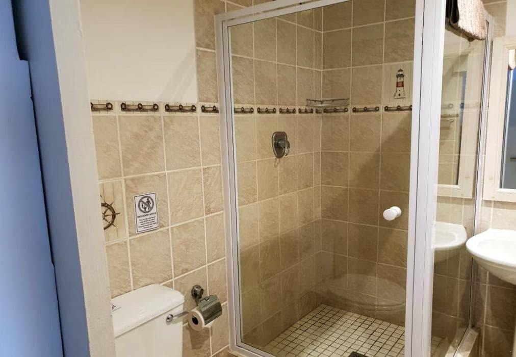 Breede River Lodge Waterfront Room 104