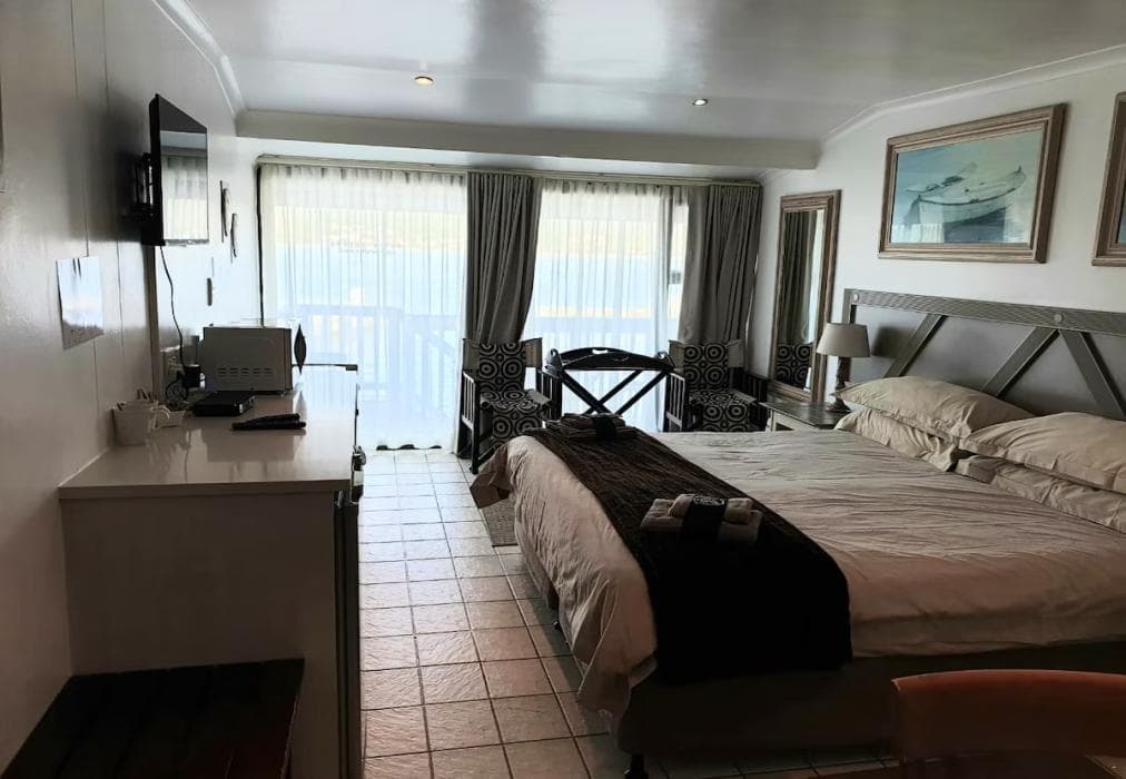 Breede River Lodge Waterfront Room 107