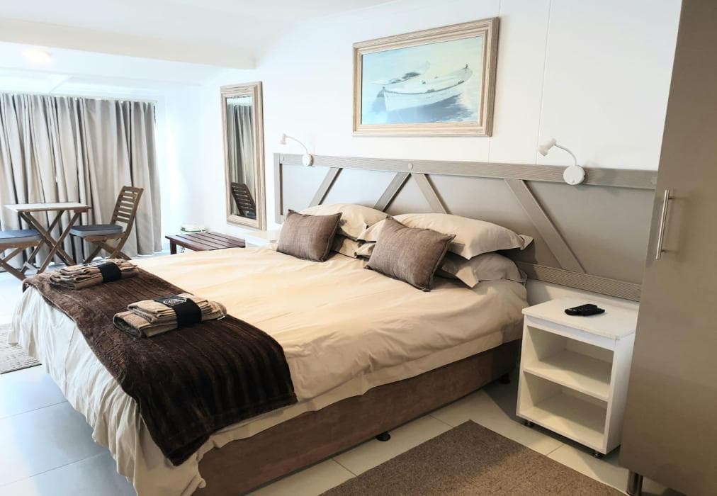 Breede River Lodge Waterfront Room 107