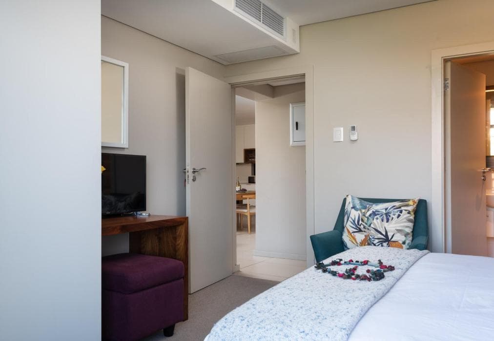 313 Elegant Zimbali Suite