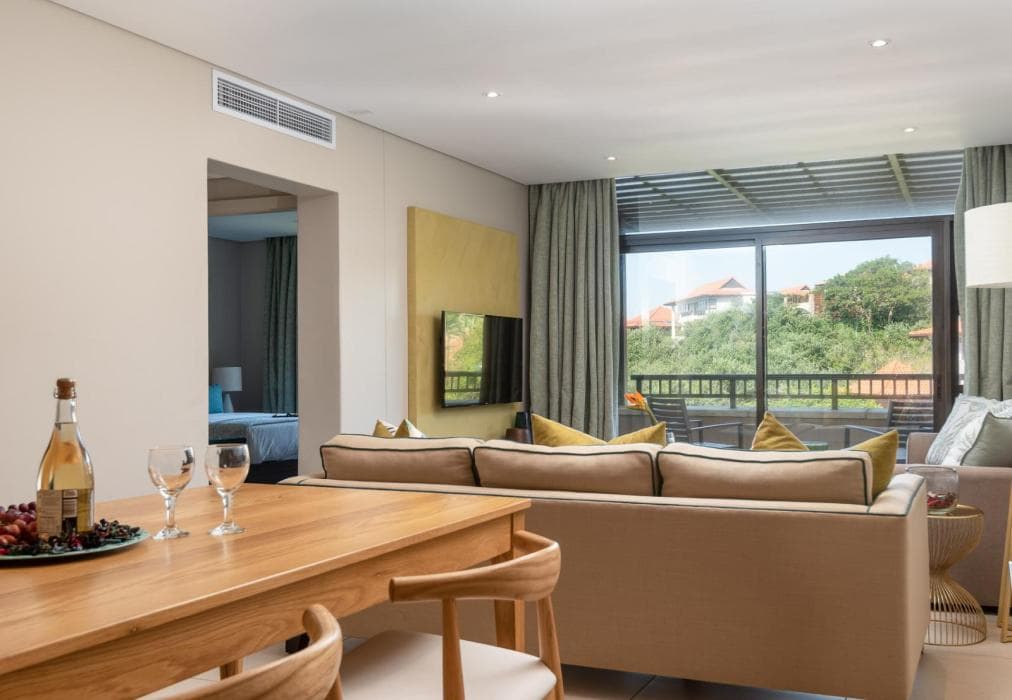 313 Elegant Zimbali Suite