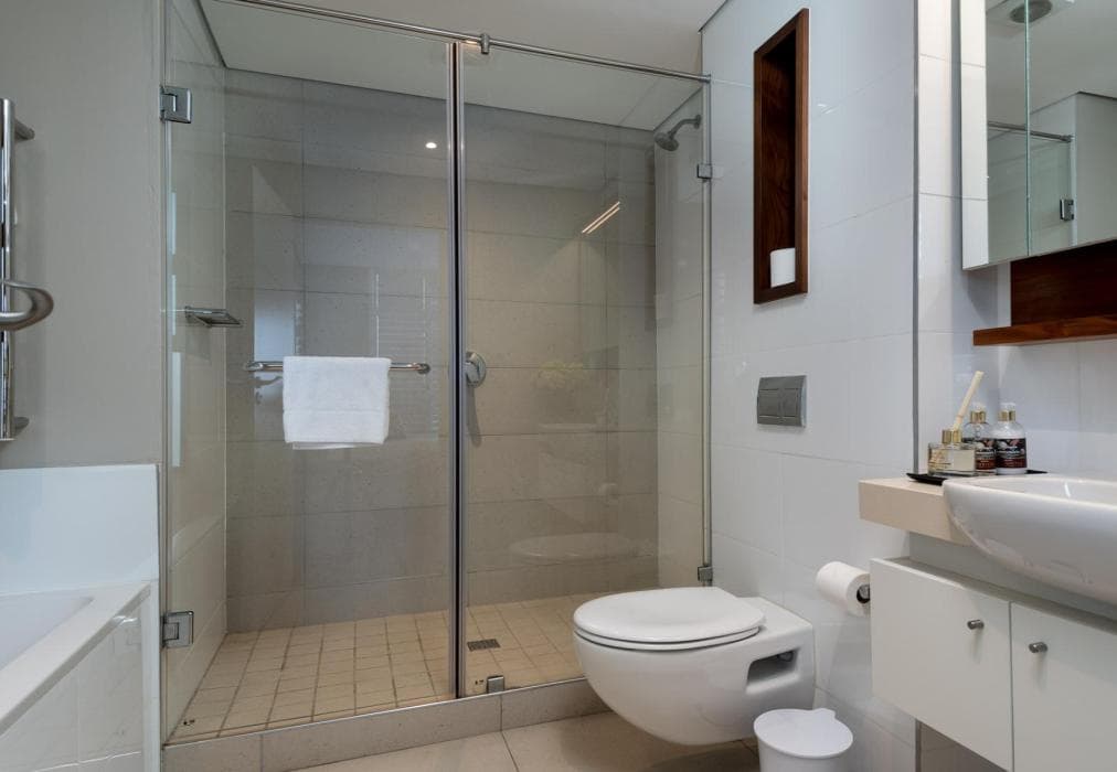 409 Tasteful Zimbali Suite