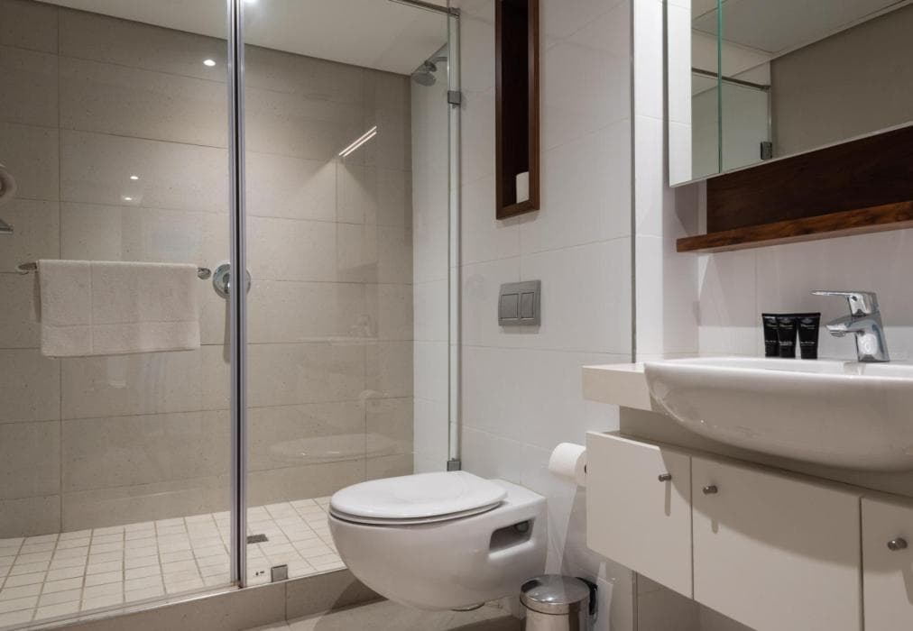 409 Tasteful Zimbali Suite