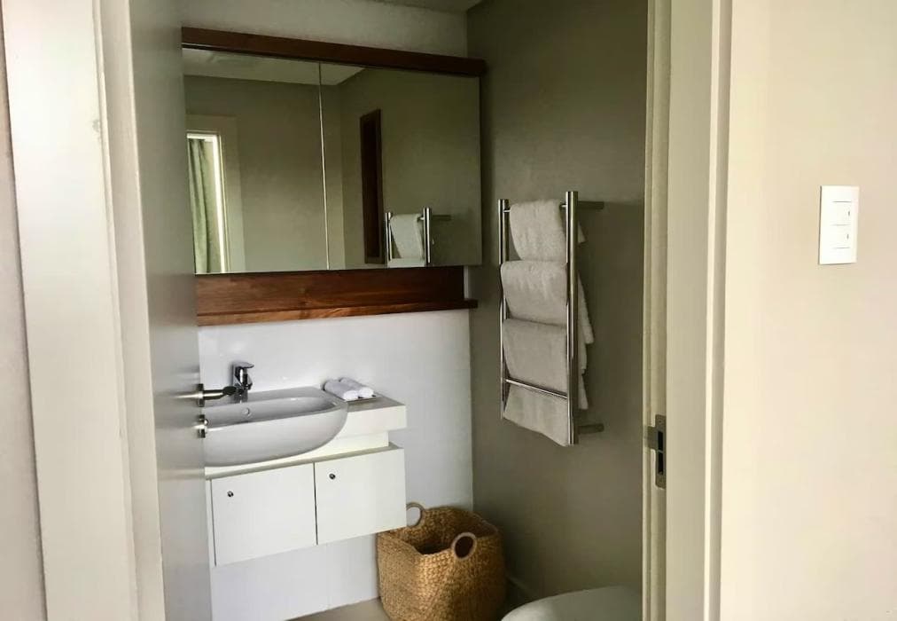 412 Ultra Modern Zimbali Suite