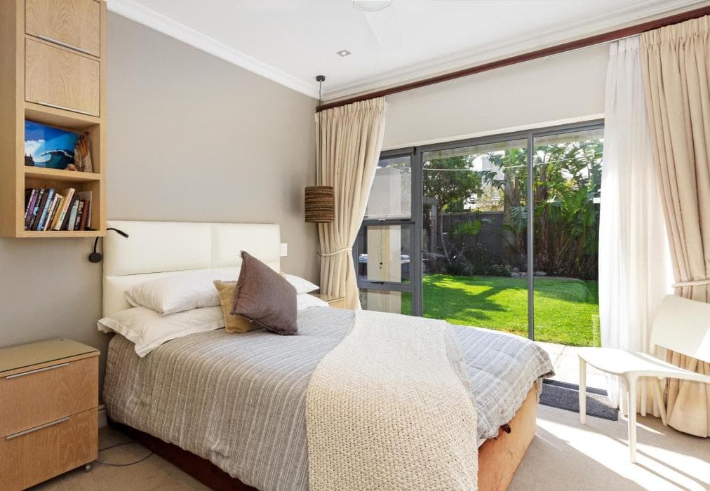 Charming Sunset Links Villa