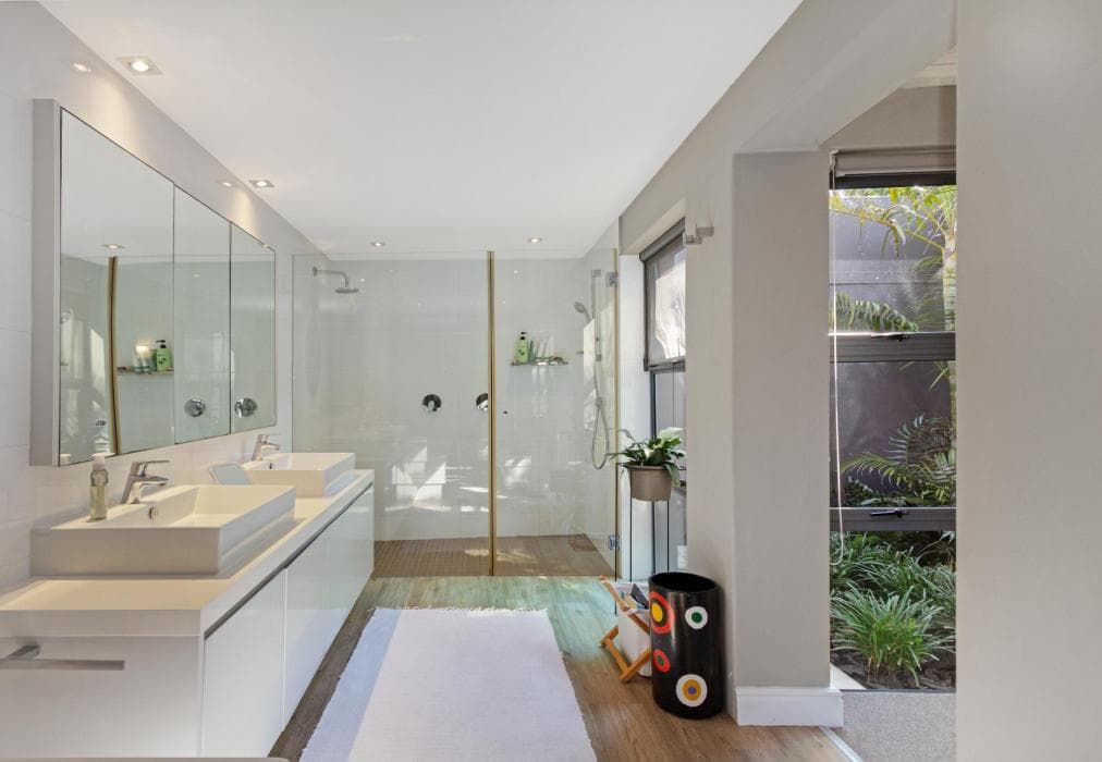 Charming Sunset Links Villa