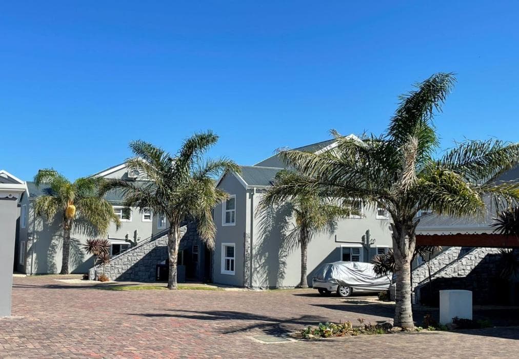 Jamaican Palms 27 Marina Martinique