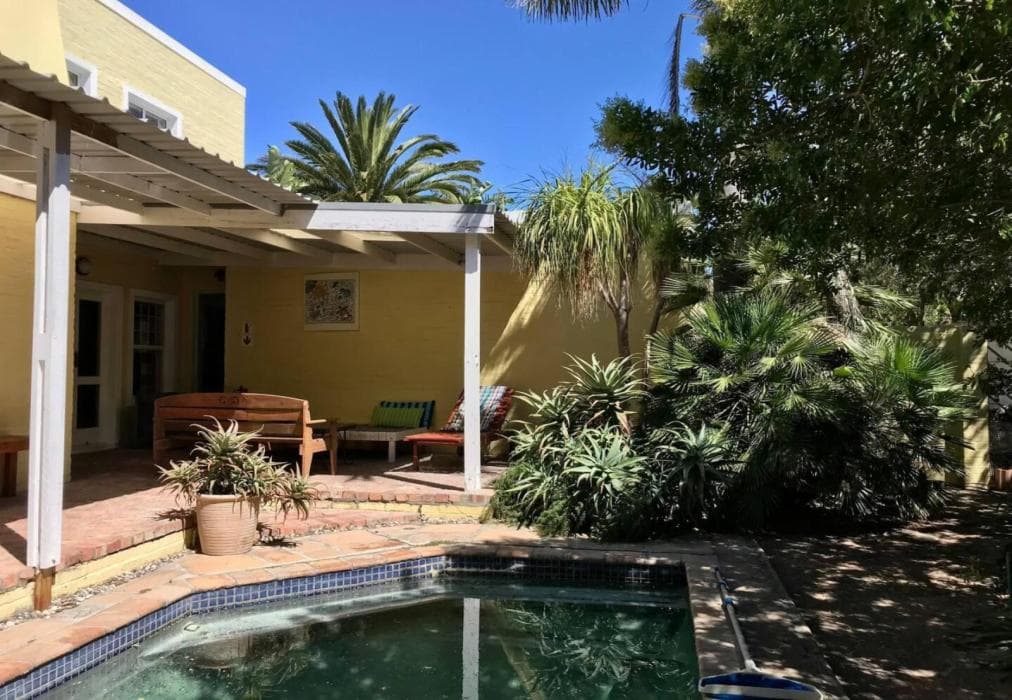 Sea La Vie, Sunset Beach