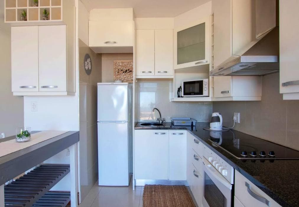 Romantic Beachfront Bachelor