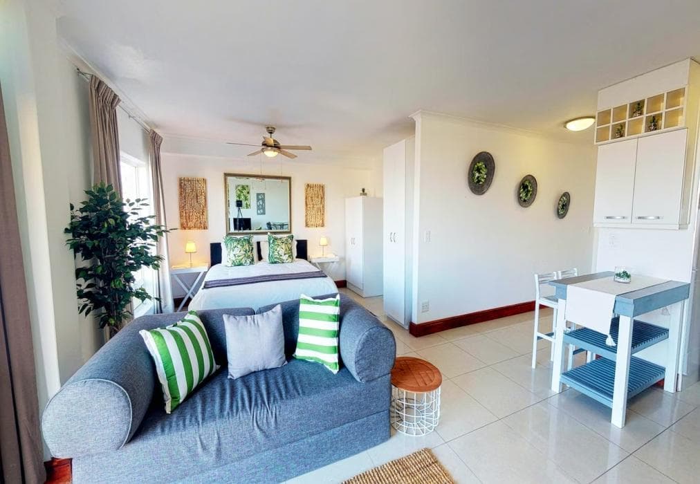 Romantic Beachfront Bachelor