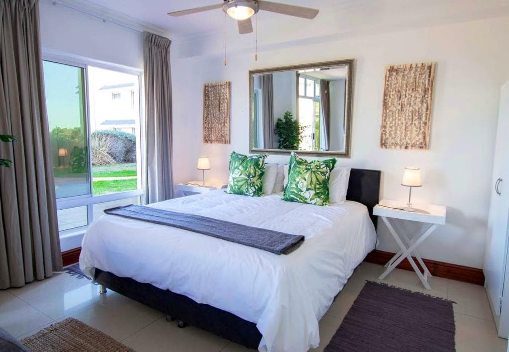 Romantic Beachfront Bachelor