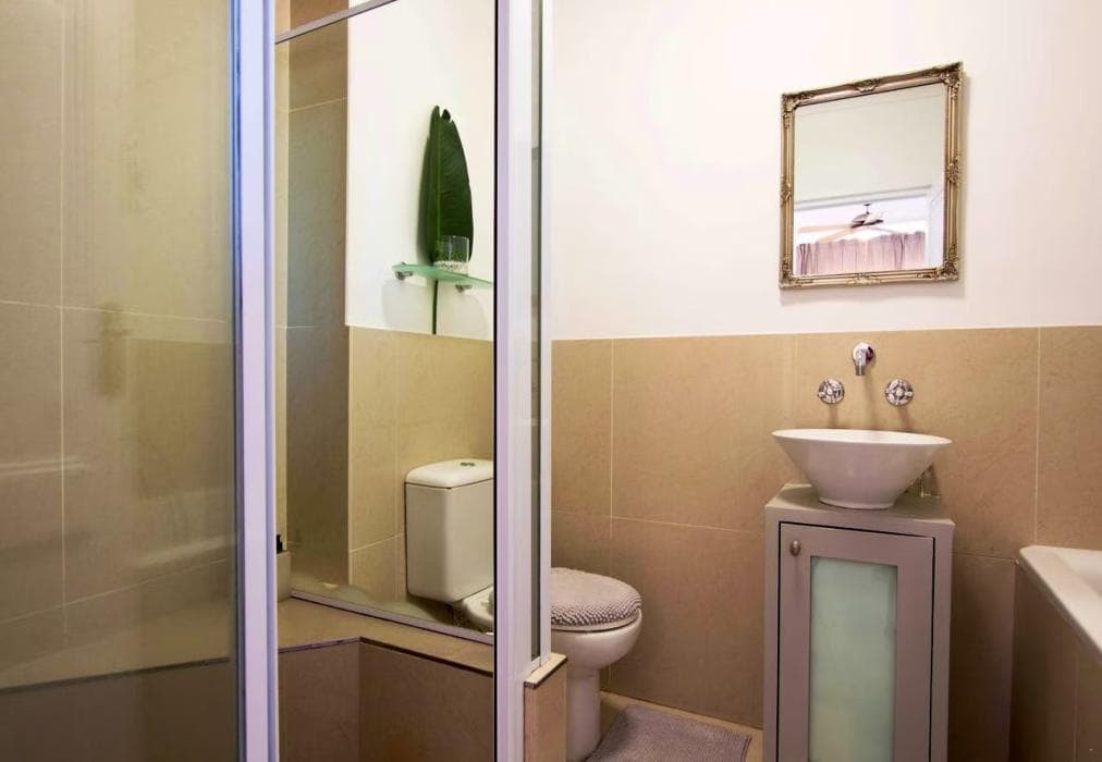 Romantic Beachfront Bachelor