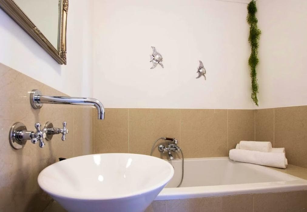 Romantic Beachfront Bachelor