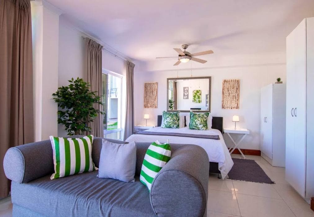 Romantic Beachfront Bachelor