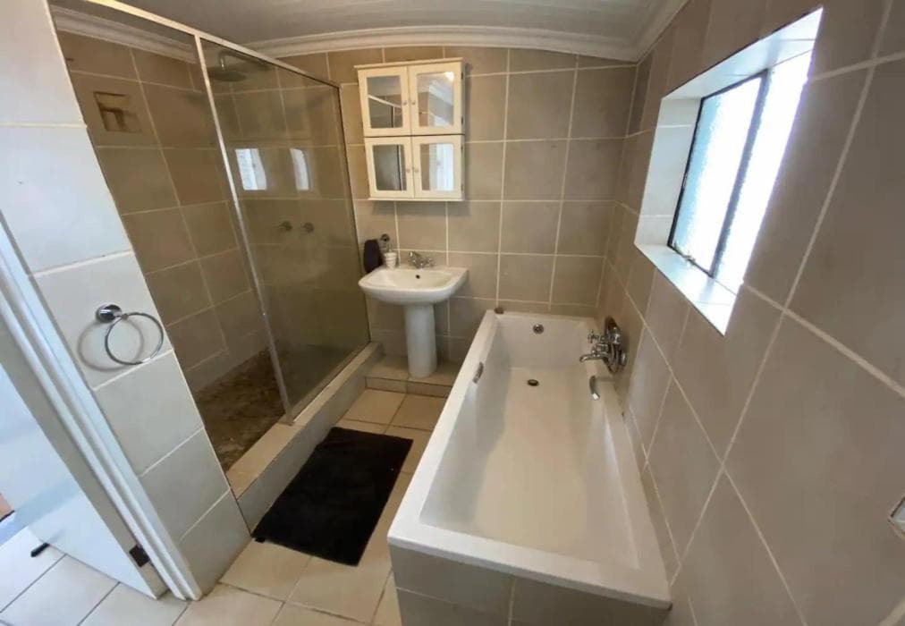 Caversham Woods Cottage 1