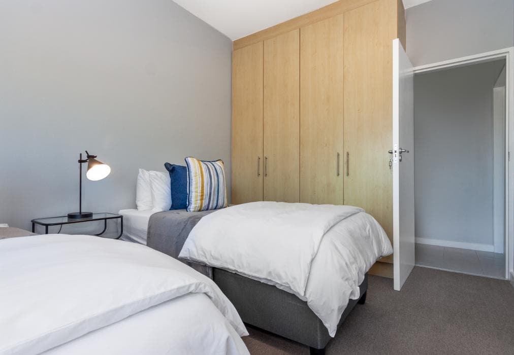 Knightsbridge 404 Towers