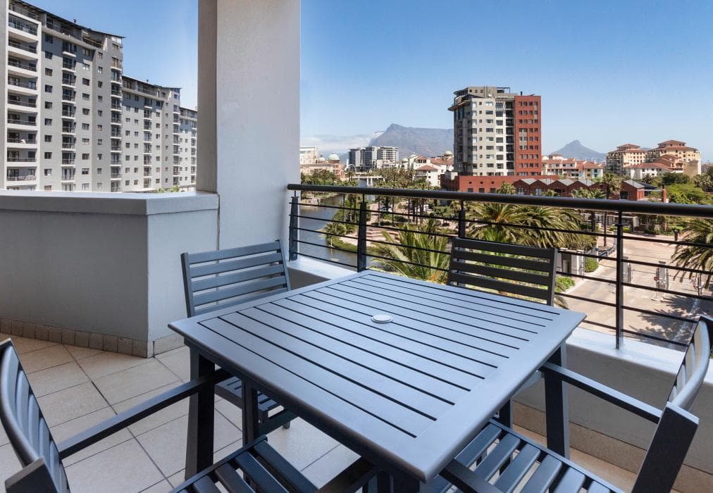 Knightsbridge 404 Towers