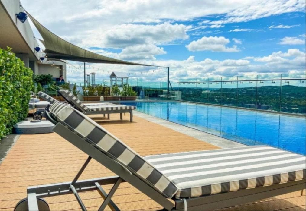 Menlyn Maine Unit 101