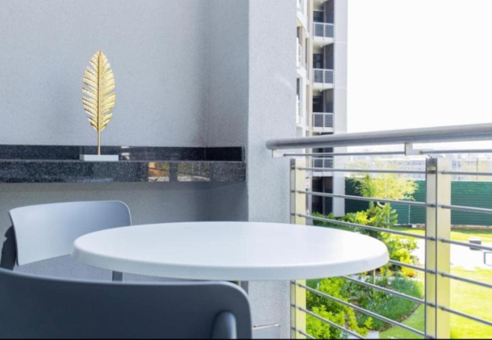 Menlyn Maine Unit 101