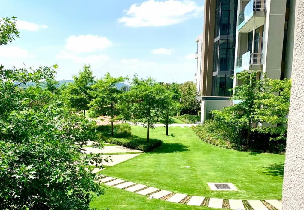 Menlyn Maine Unit 101