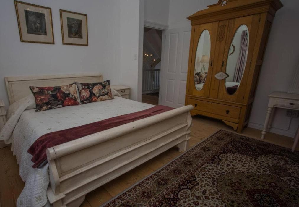 Riverside Country House