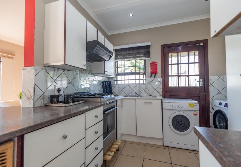 Zuri Place - 3 bedroom Cottage