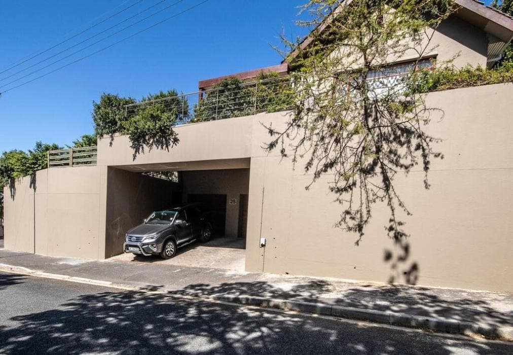 Higgovale Family Villa