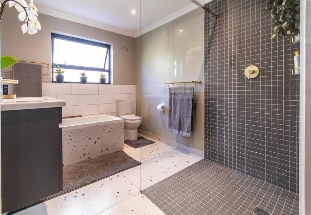 Higgovale Family Villa