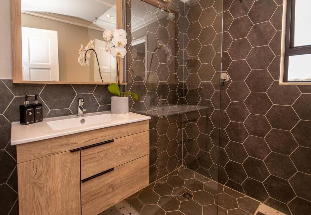 Higgovale Family Villa