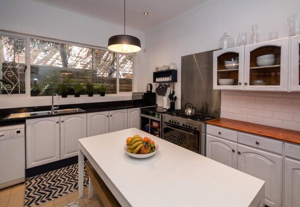 Higgovale Family Villa