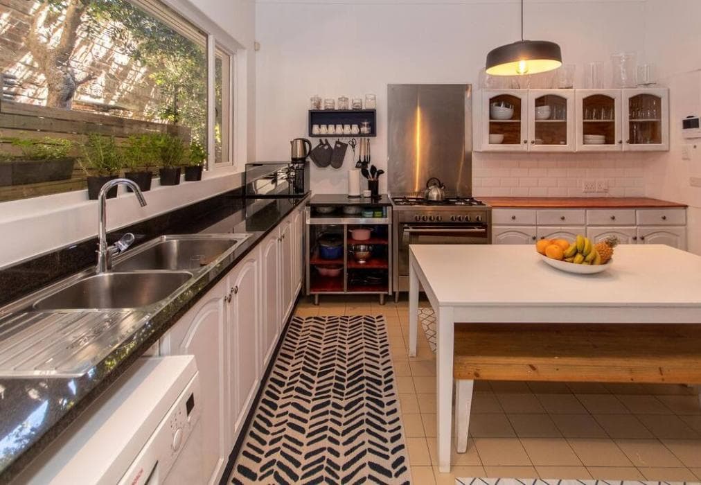 Higgovale Family Villa