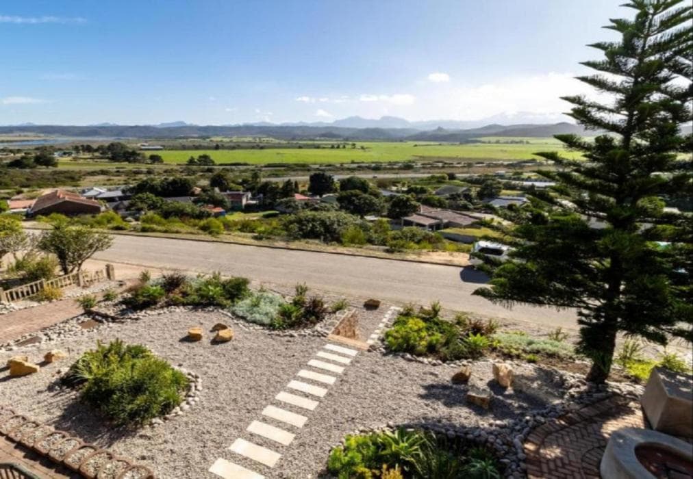 Voorbaai Holiday Home