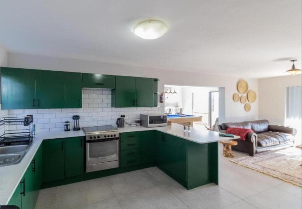 Voorbaai Holiday Home