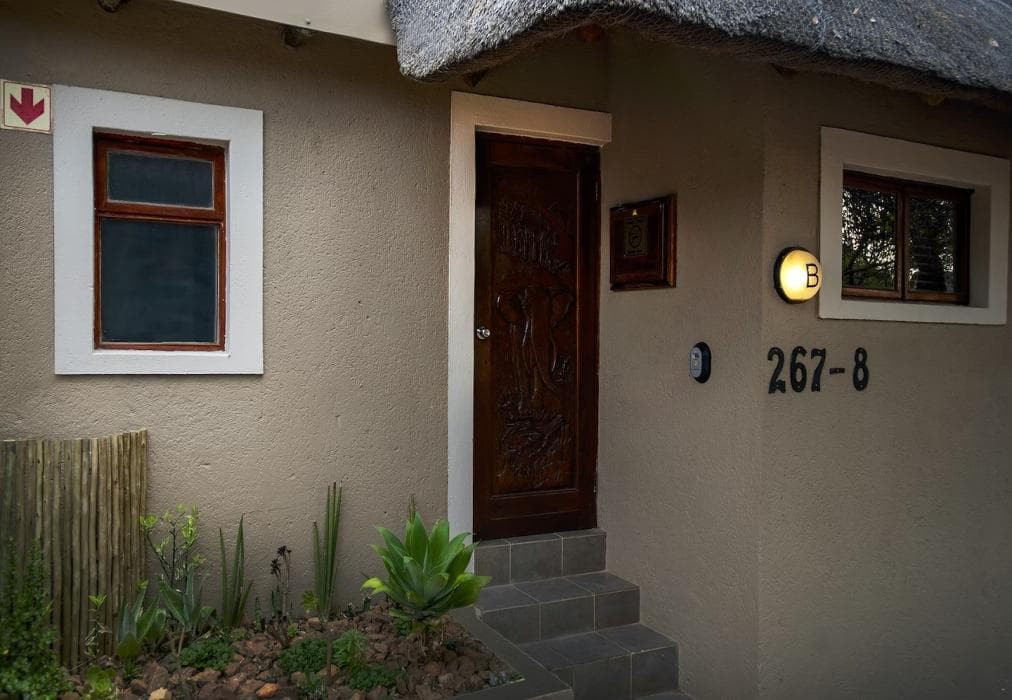 Mabalingwe Elephant Lodge 267-8