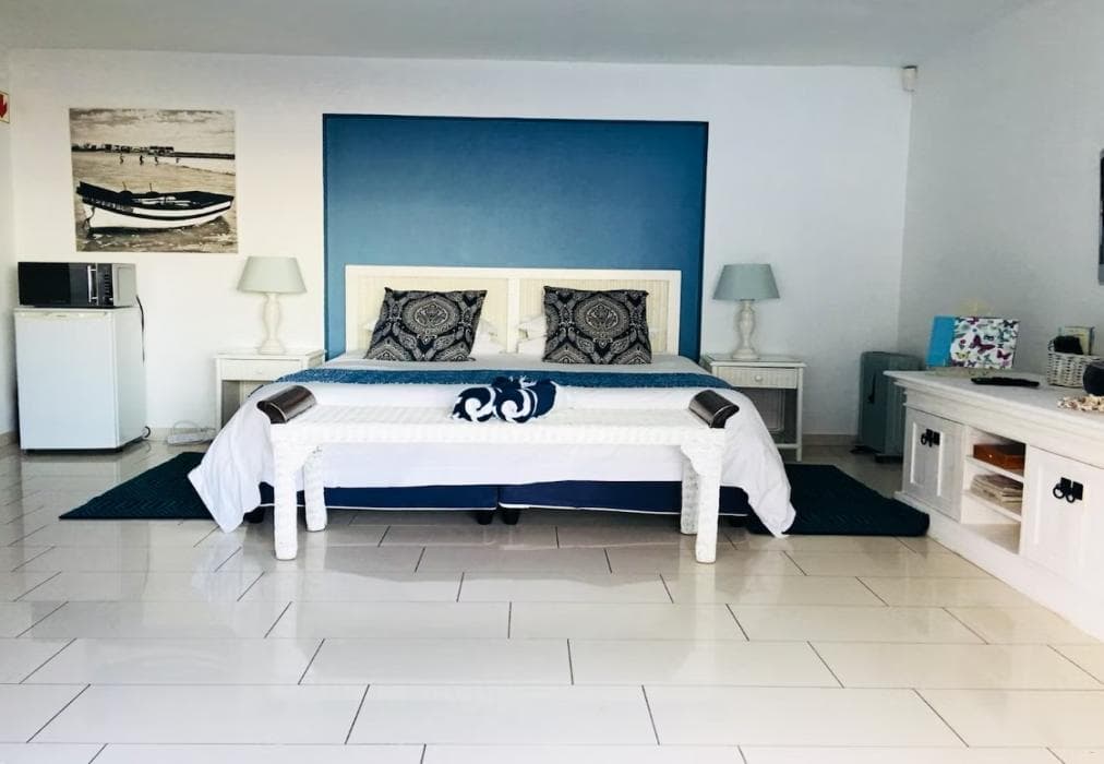 Zula Beach House and Cottage