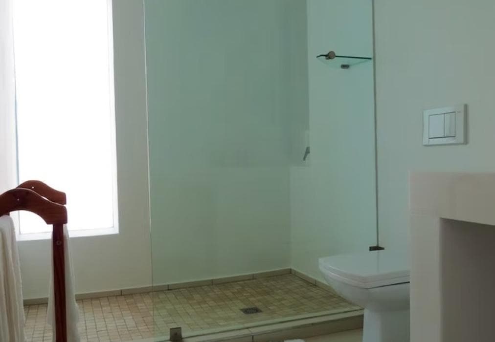 Zula Beach House and Cottage