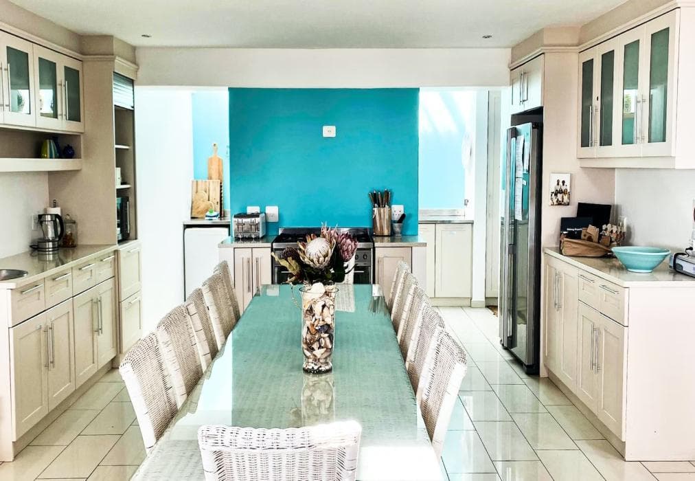 Zula Beach House and Cottage