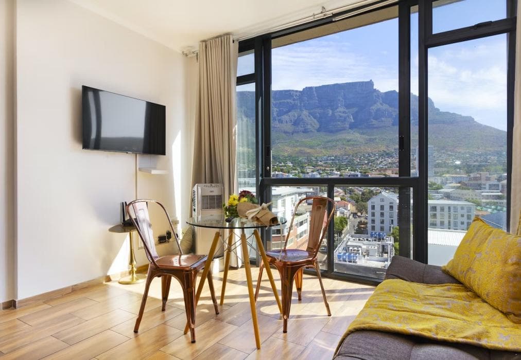 Urban Oasis at Four Seasons