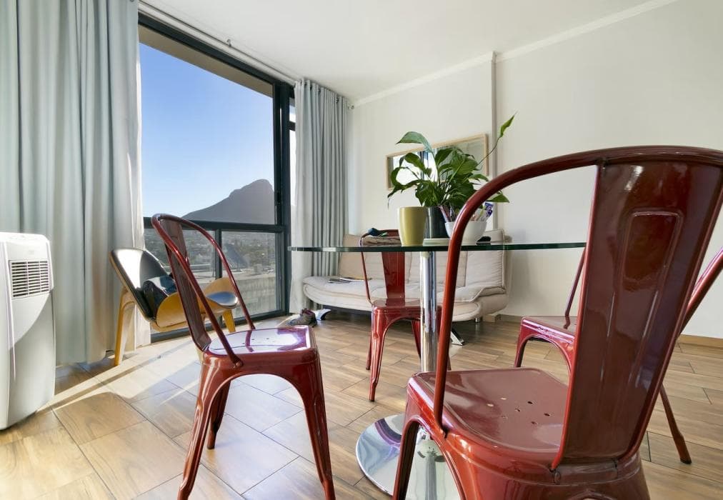 Urban Oasis at Four Seasons