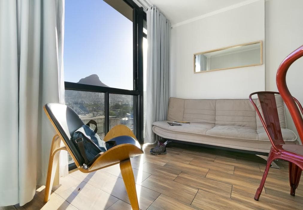 Urban Oasis at Four Seasons