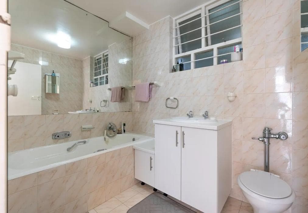 3 Bedroom Beachfront Shoreham Apartment