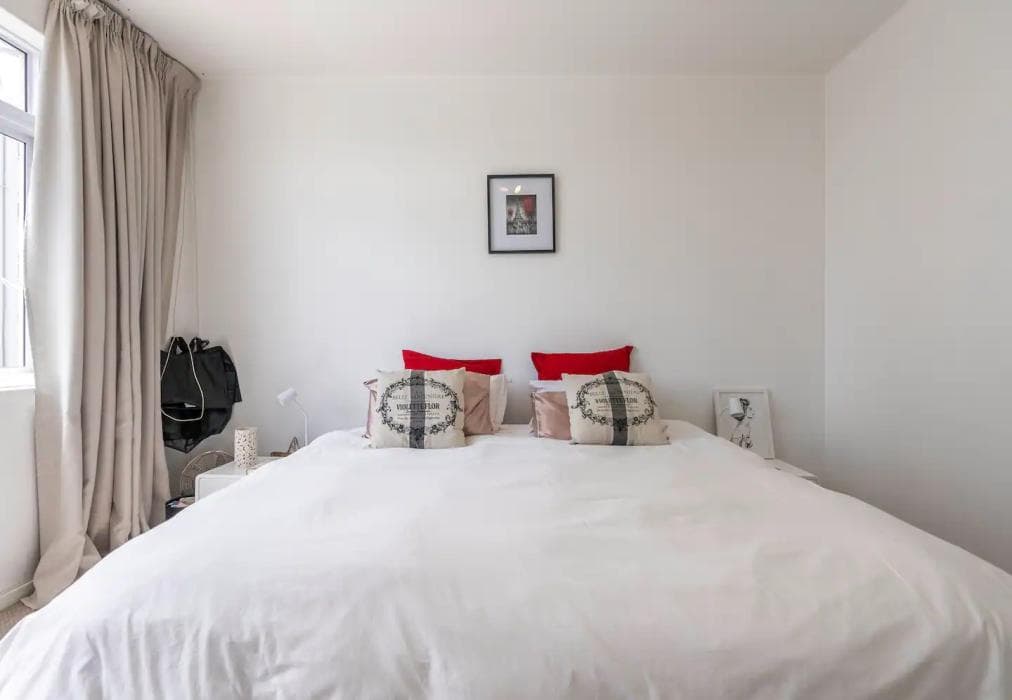 3 Bedroom Beachfront Shoreham Apartment