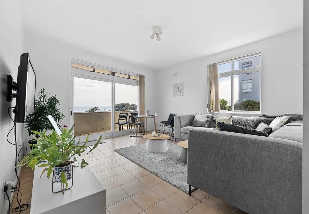 3 Bedroom Beachfront Shoreham Apartment