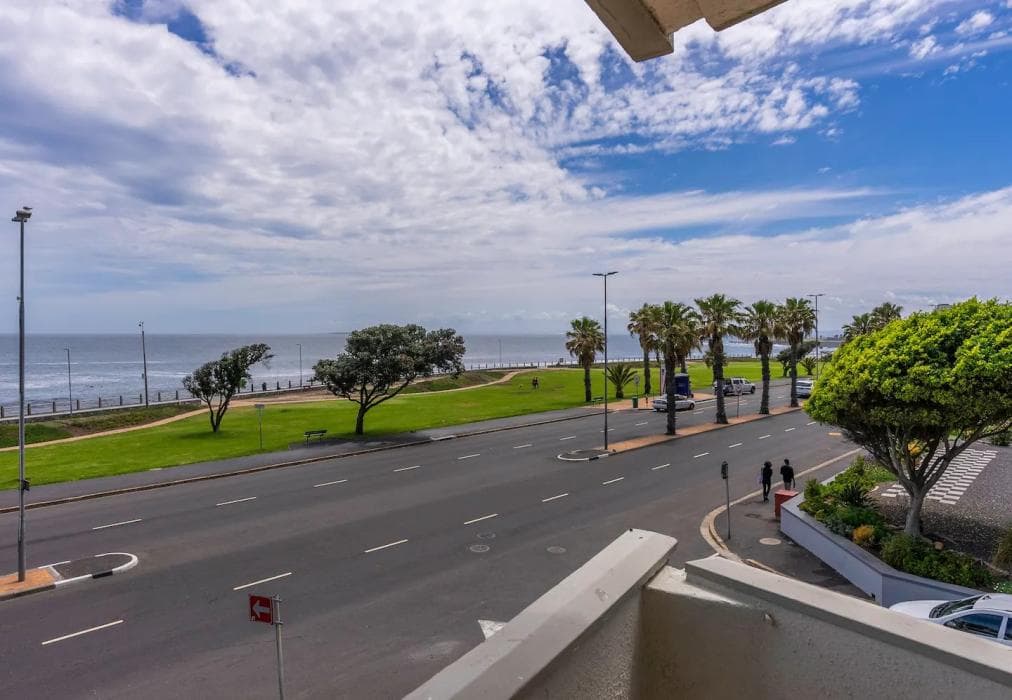 3 Bedroom Beachfront Shoreham Apartment