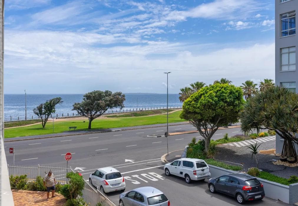 3 Bedroom Beachfront Shoreham Apartment