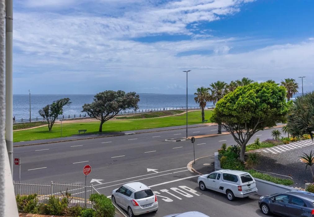 3 Bedroom Beachfront Shoreham Apartment